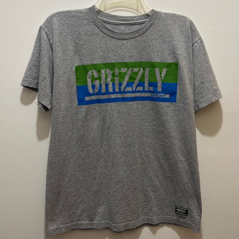 Grizzly graphic t shirt